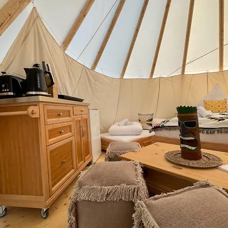 Tipi Wintun Apartment